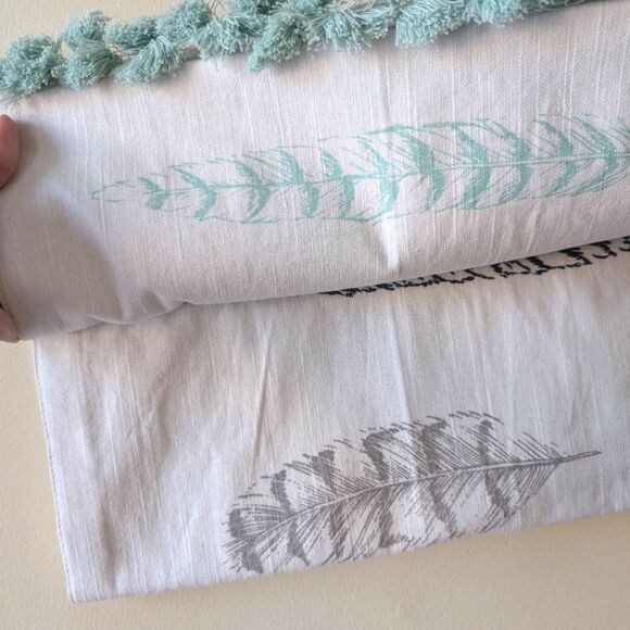 Threshold Table Runner Feathers Fringe Blue White - Picture 3 of 3